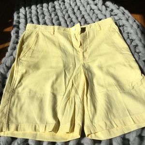 Footjoy men’s golf shorts, Yellow
